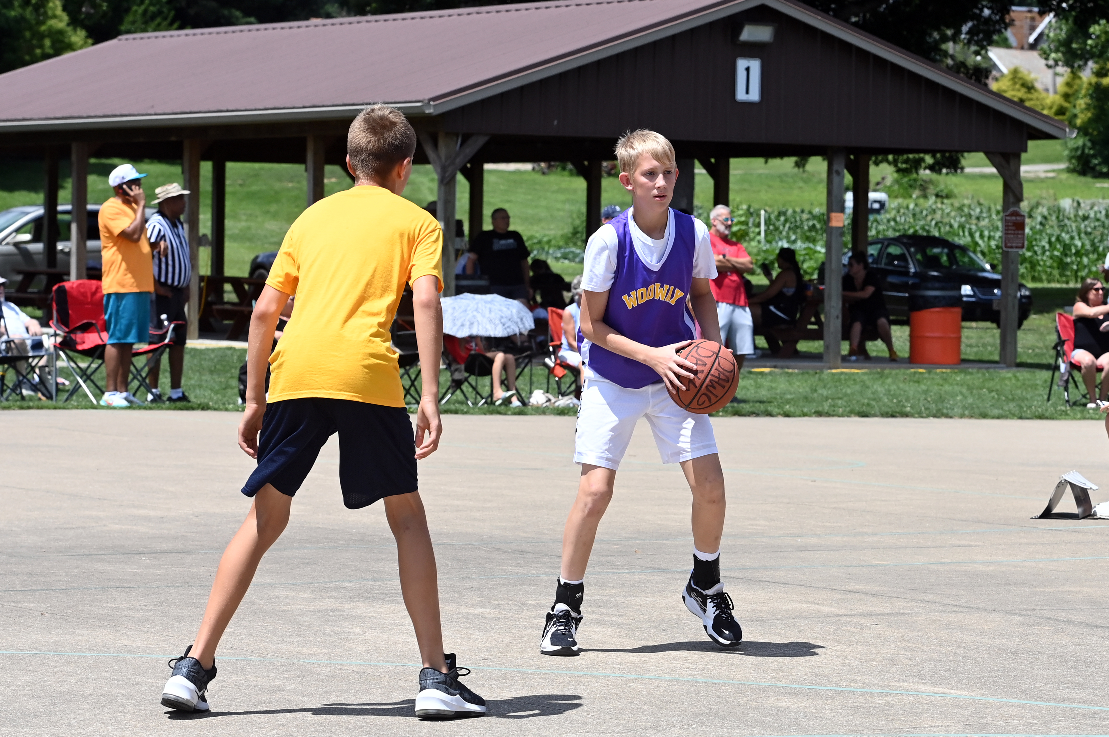 %_tempFileNamedog-days-basketball-2022_5888%