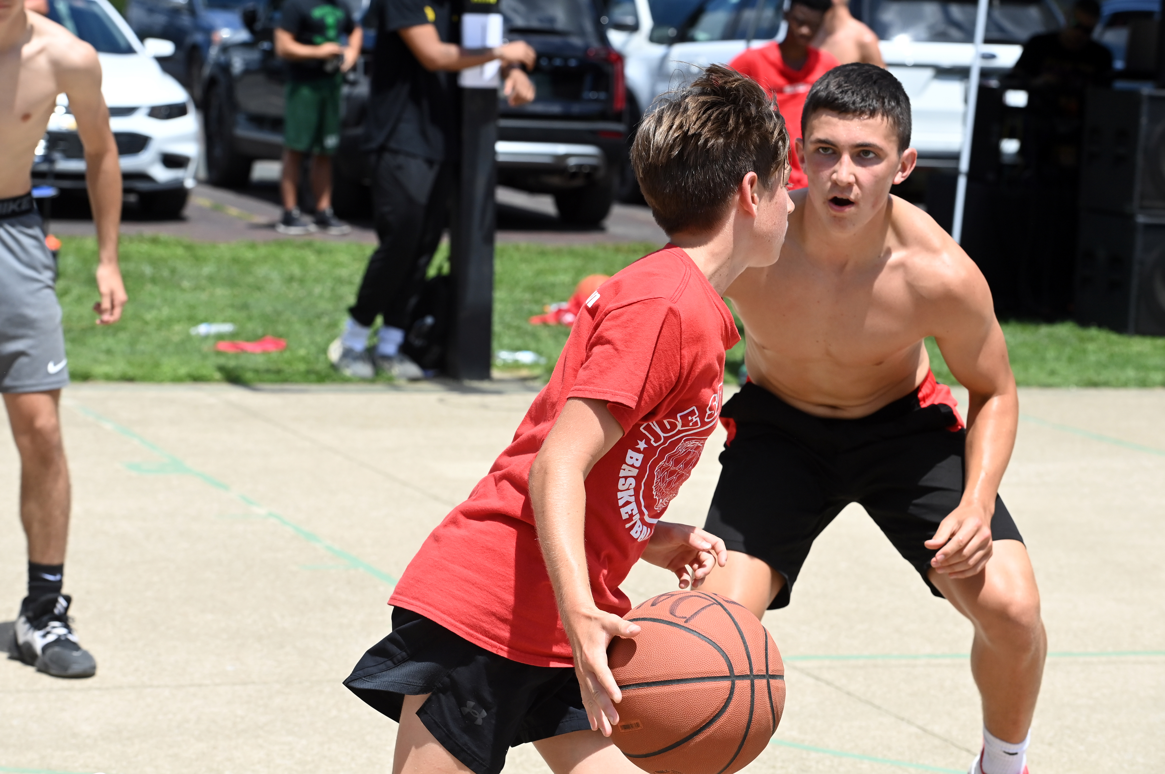 %_tempFileNamedog-days-basketball-2022_6434%