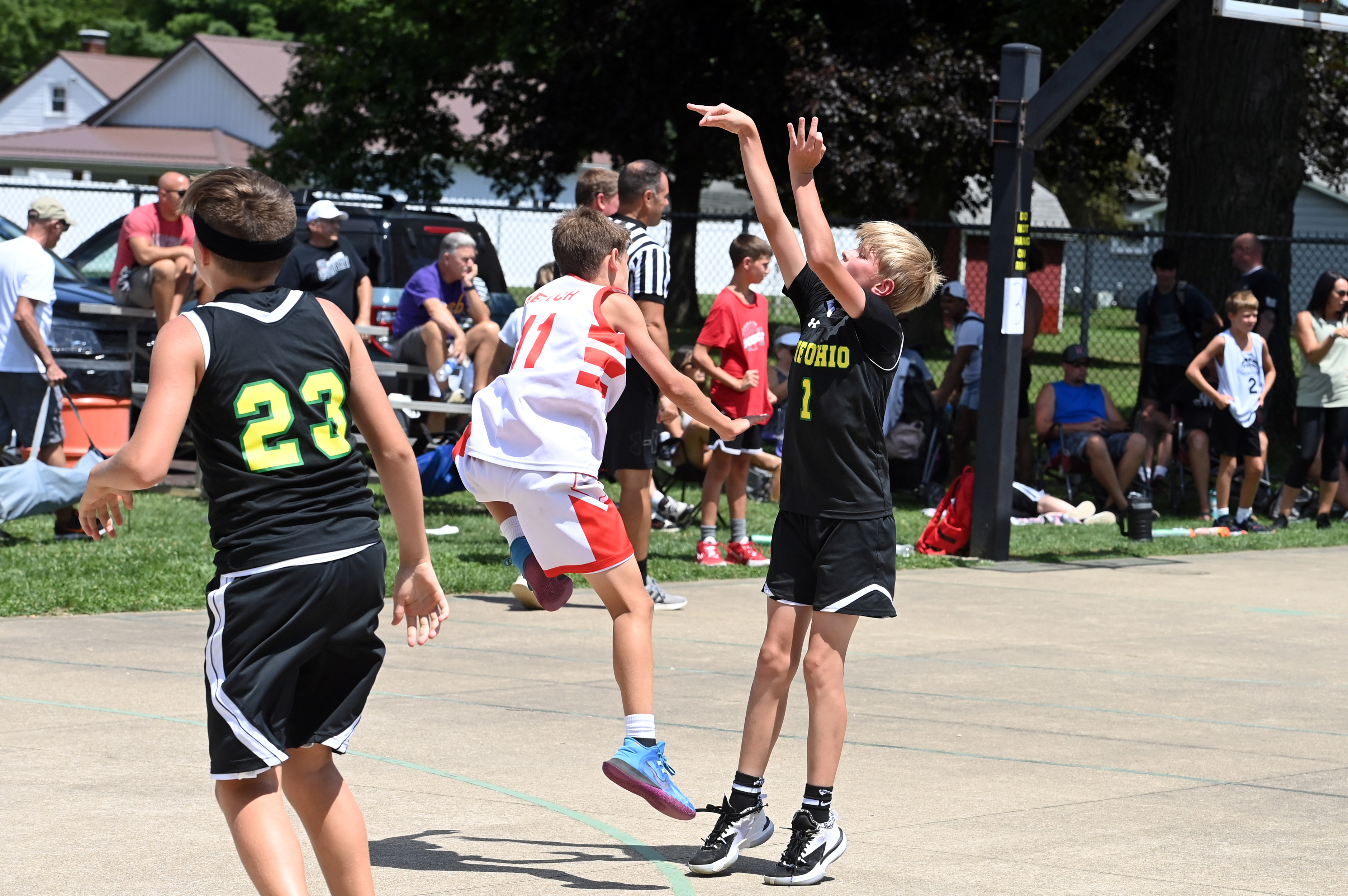 %_tempFileNamedog-days-basketball-2022_7278%