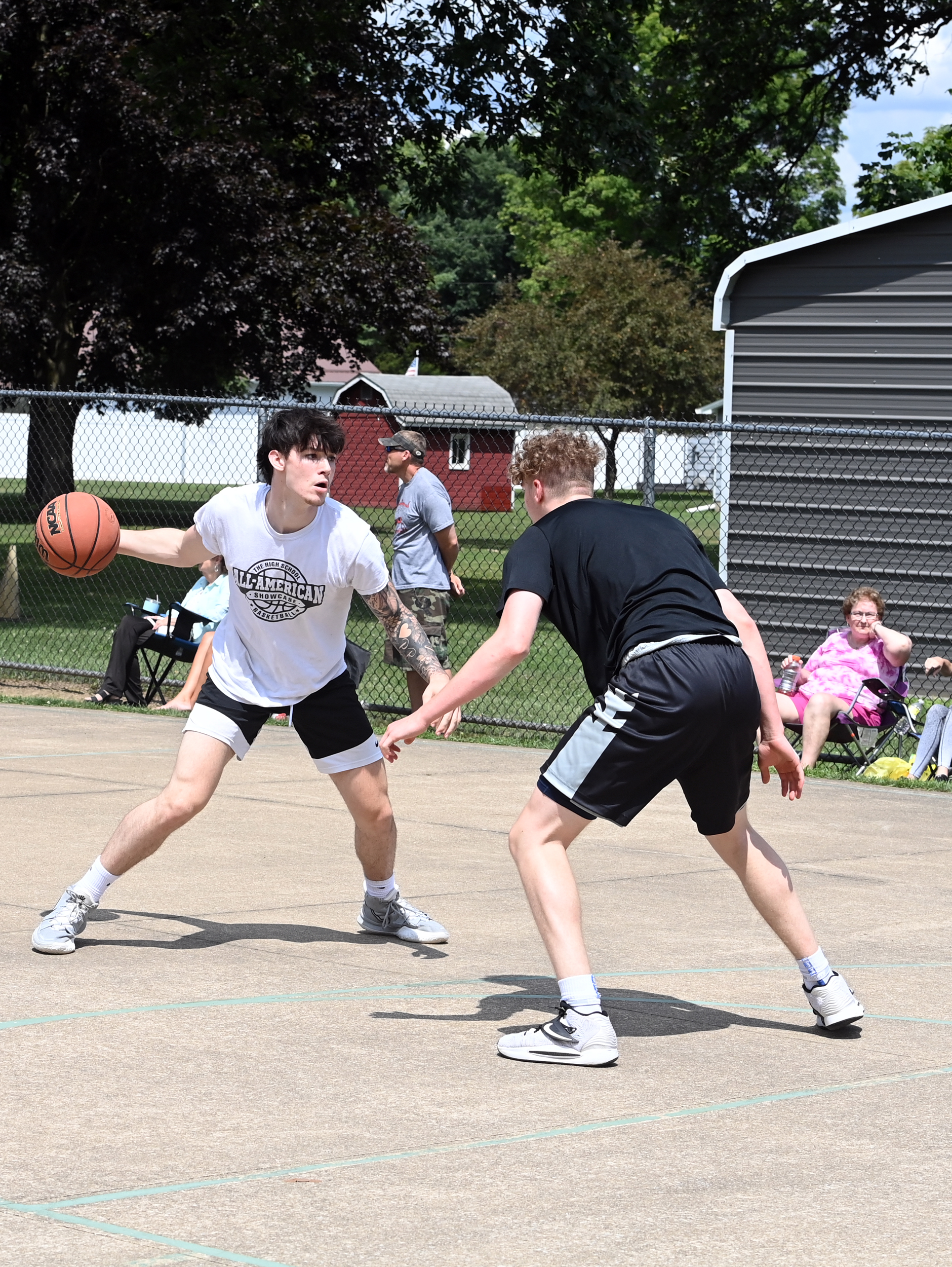 %_tempFileNamedog-days-basketball-2022_8567%