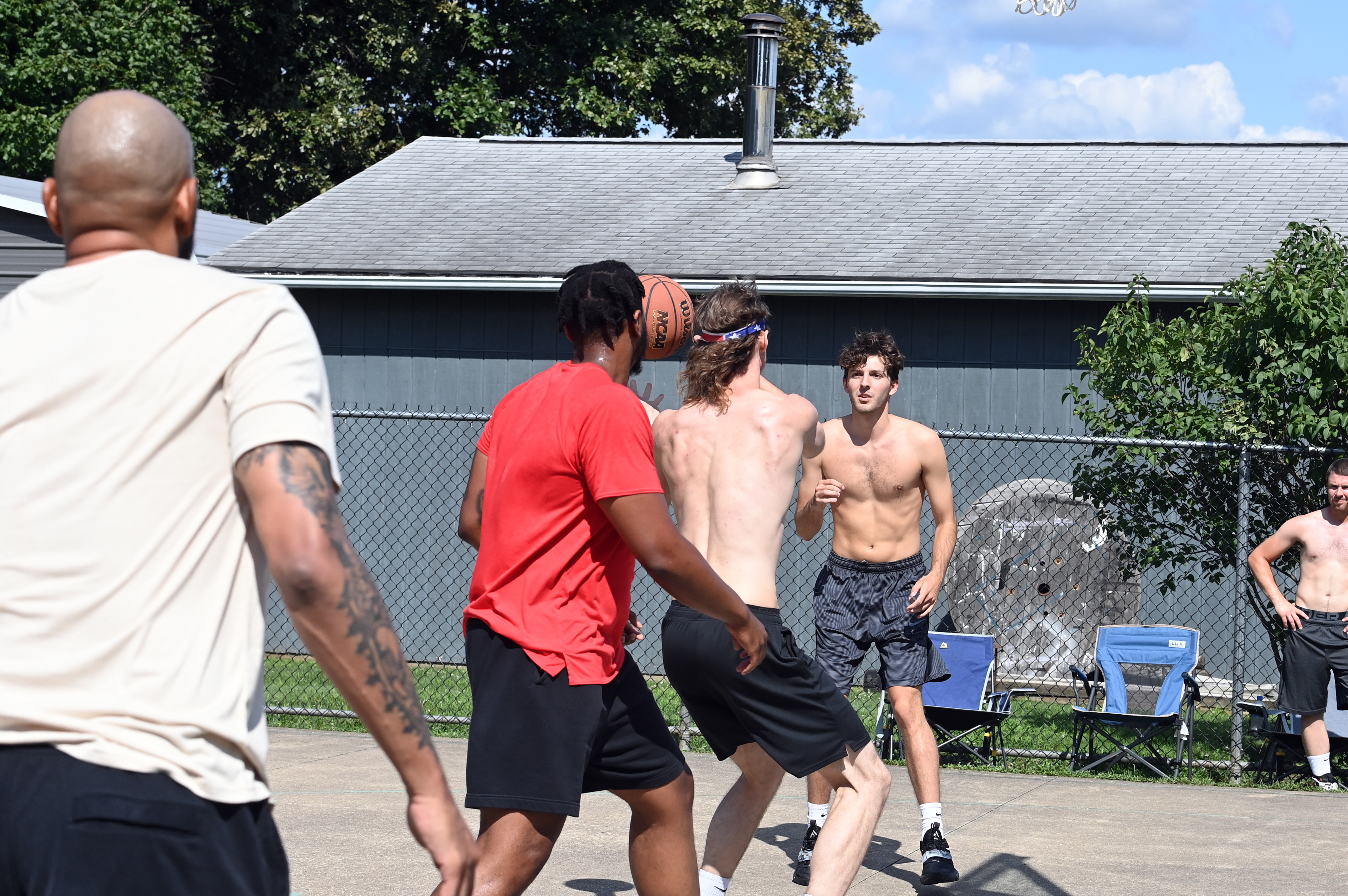 %_tempFileNamedog-days-basketball-2022_0285%