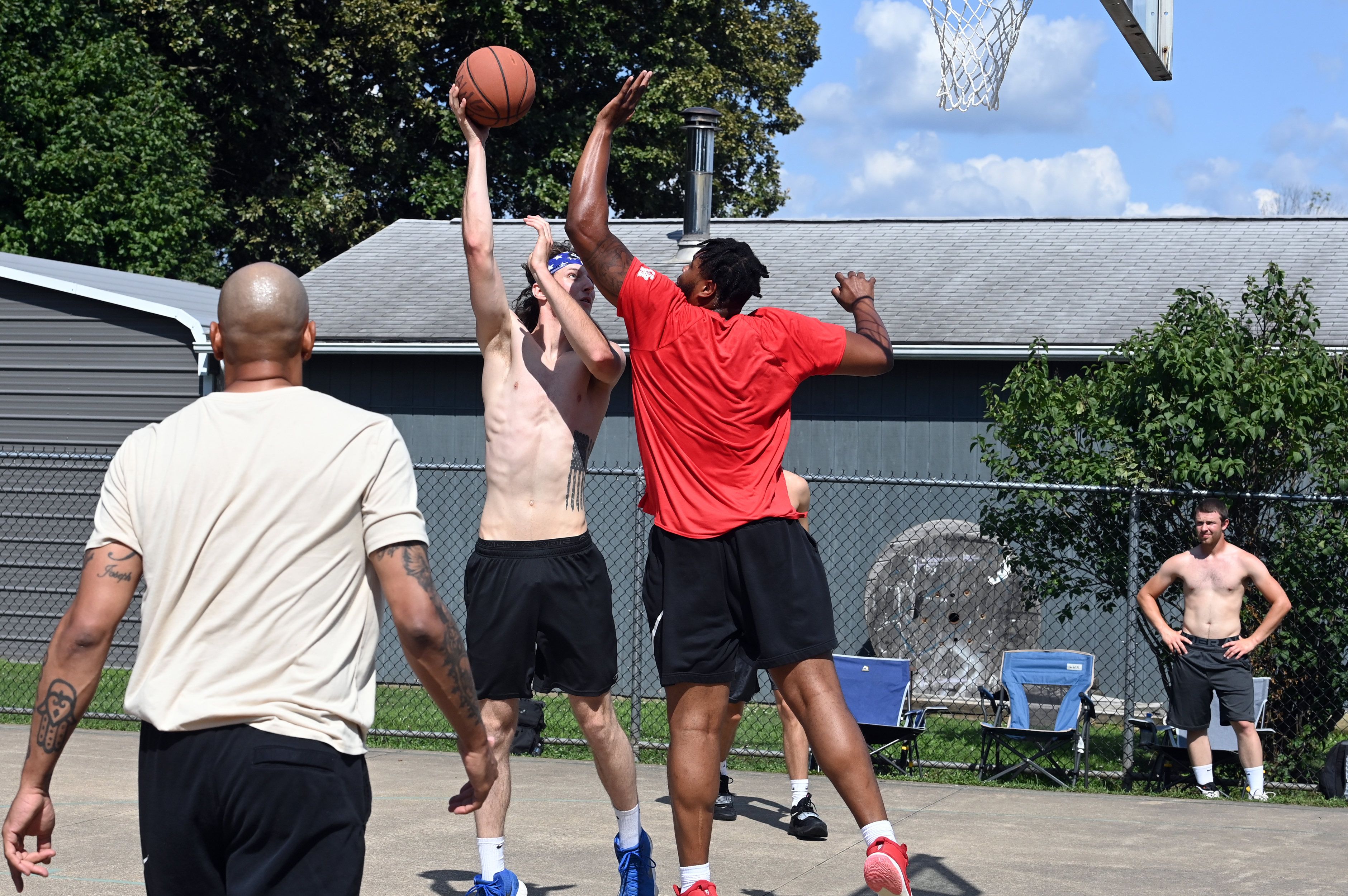 %_tempFileNamedog-days-basketball-2022_0287%