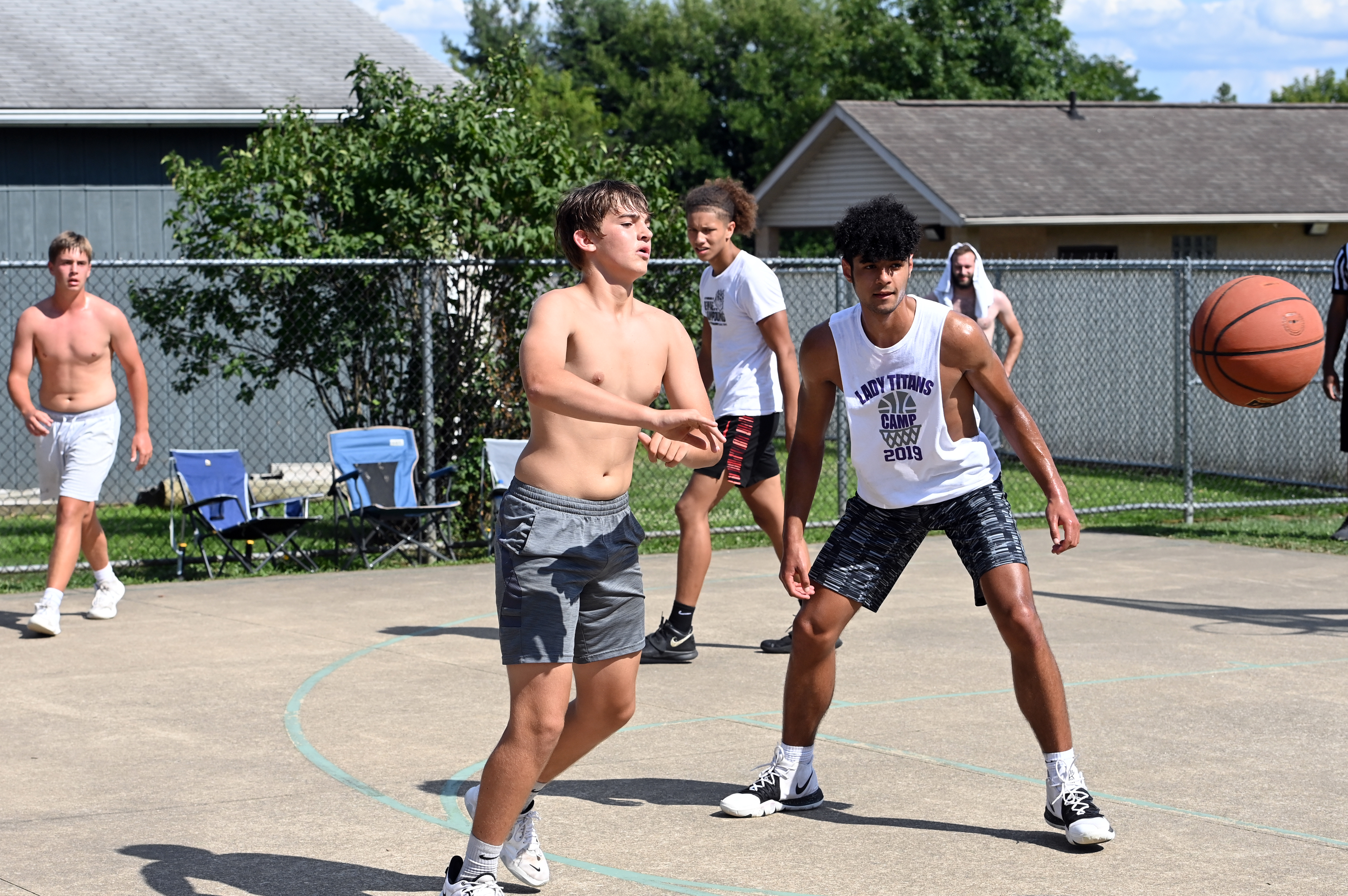 %_tempFileNamedog-days-basketball-2022_0920%