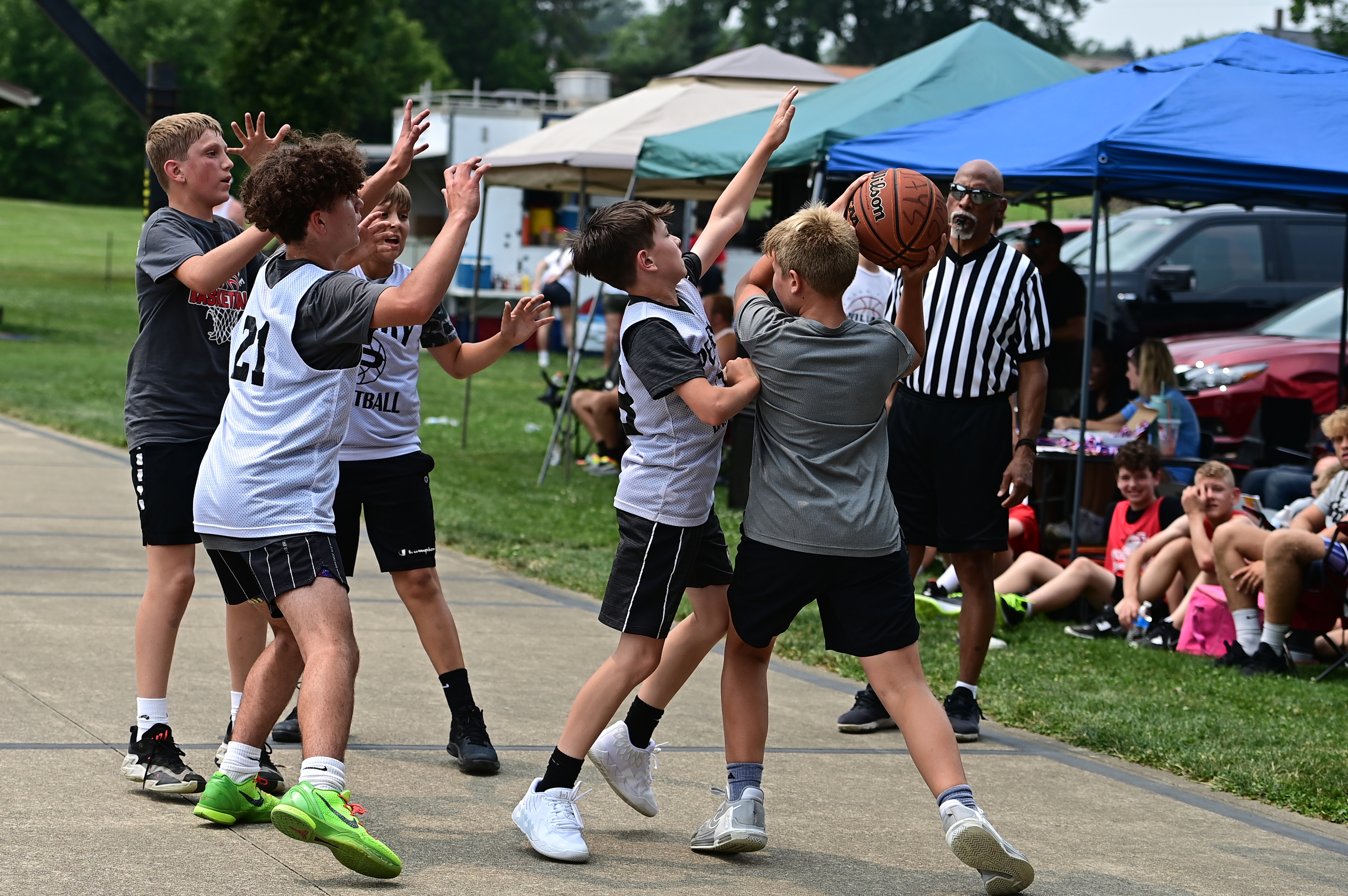 %_tempFileNamedog_days_basketball_5909%