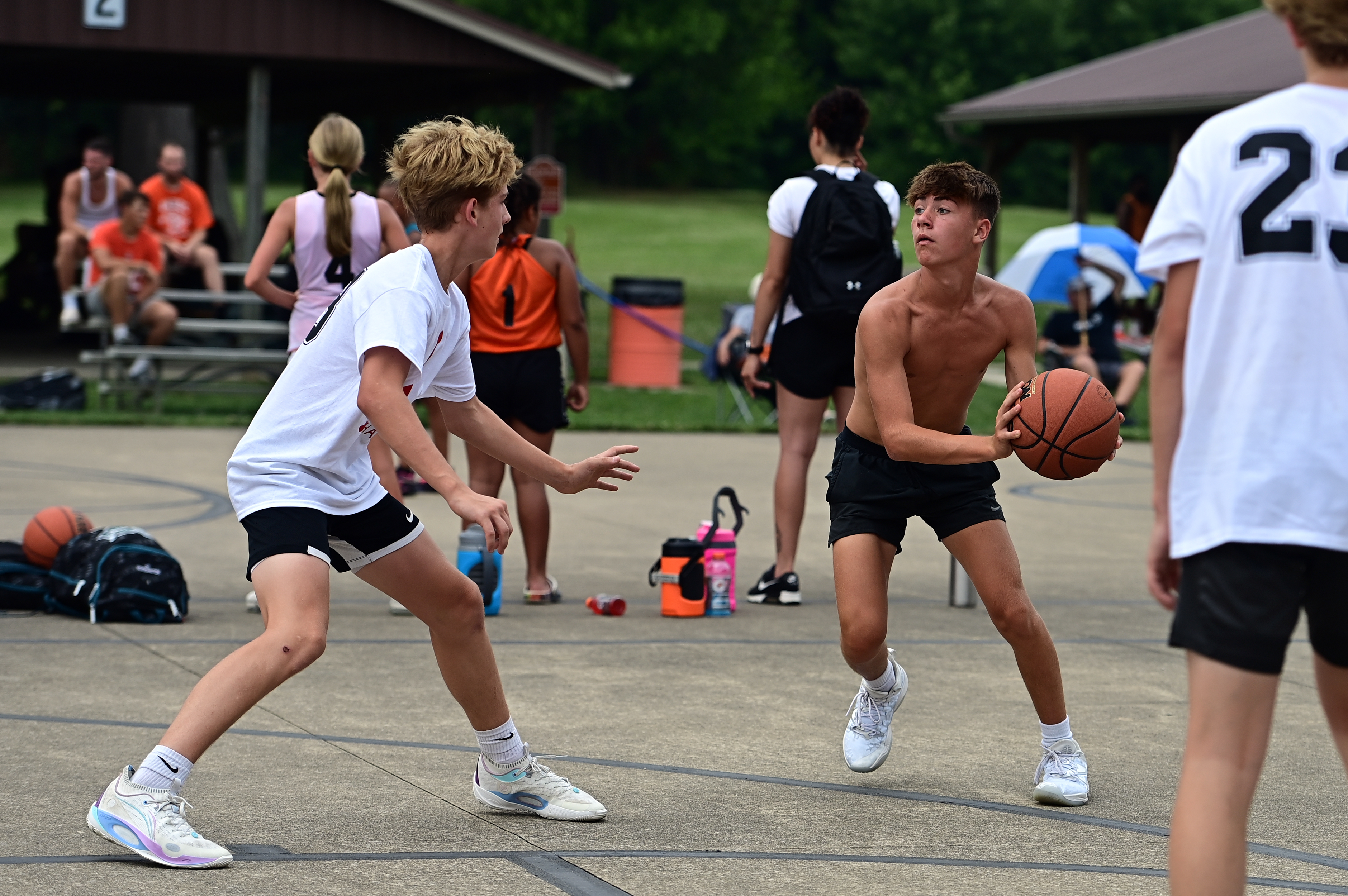 %_tempFileNamedog_days_basketball_6131%