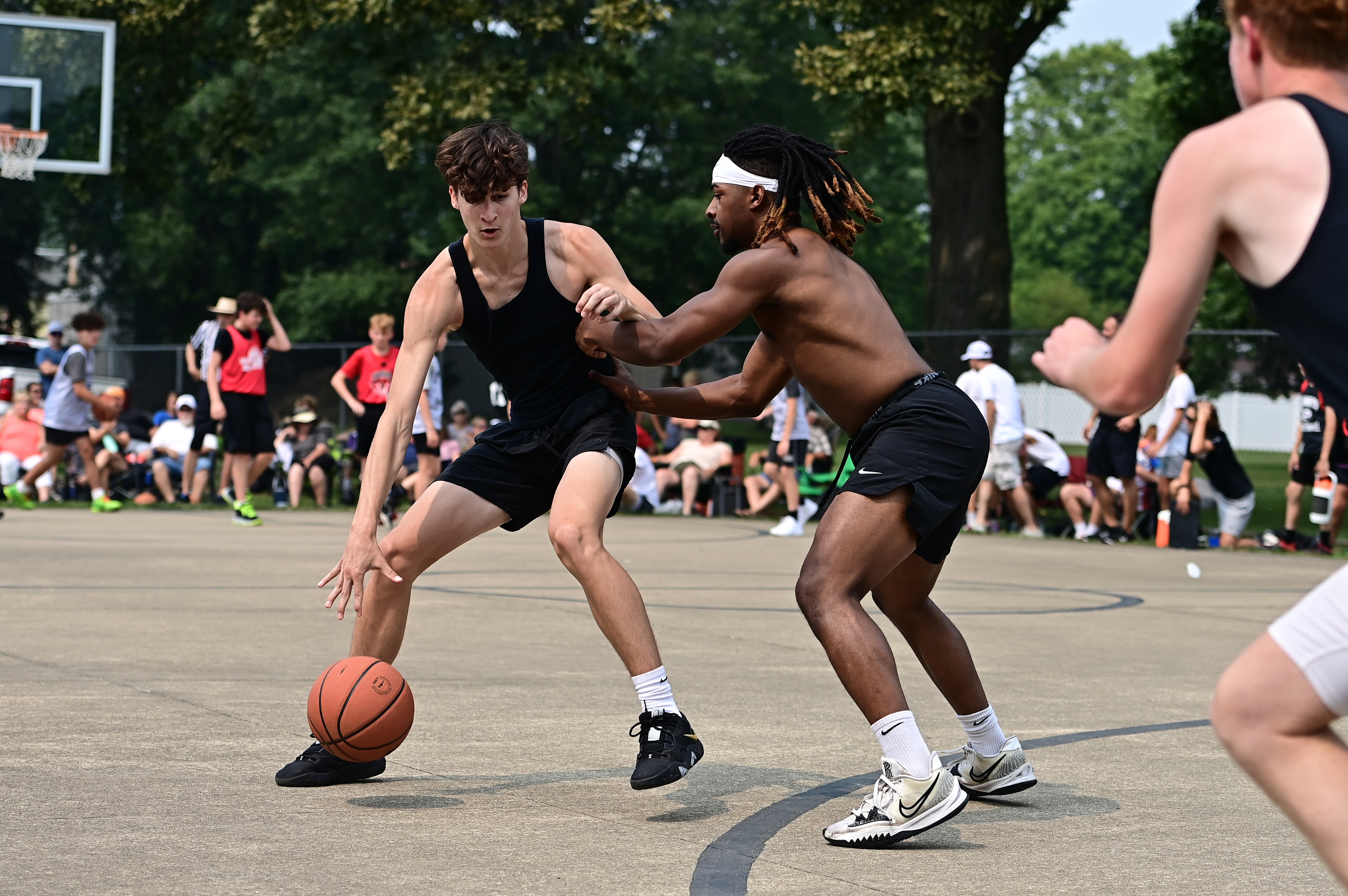 %_tempFileNamedog_days_basketball_7255%