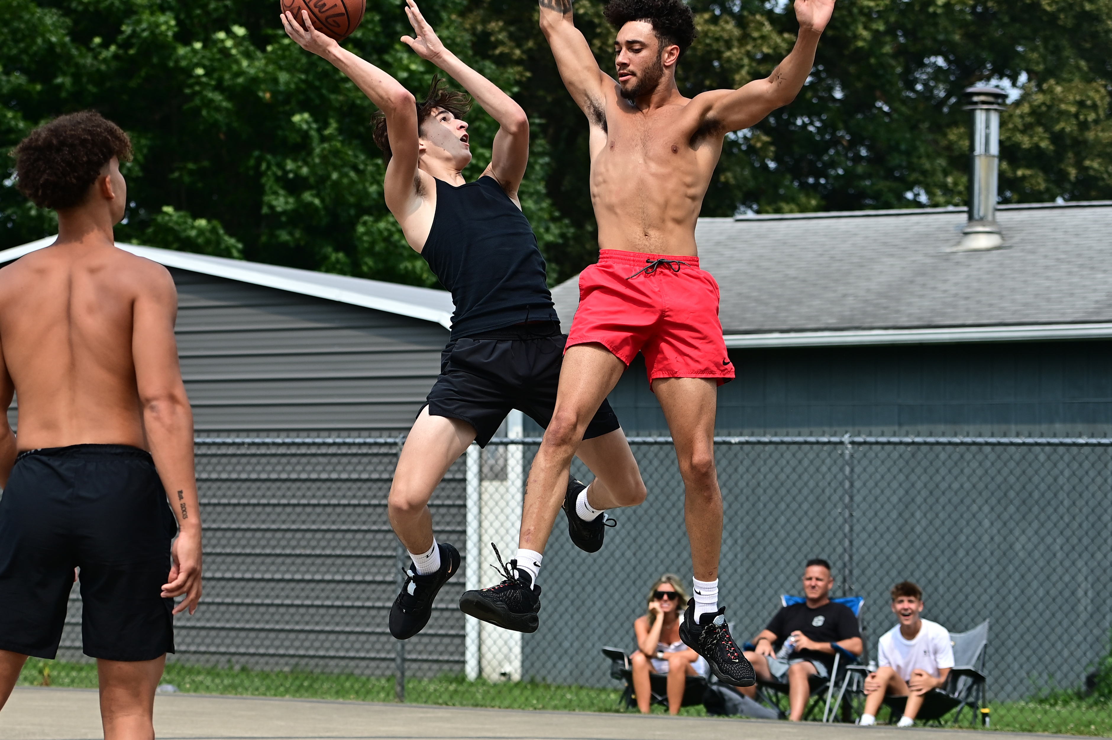 %_tempFileNamedog_days_basketball_7431%